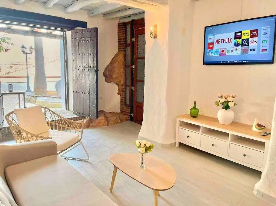 La Palmera. Casa Rural Con Piscina Privada. Benadalid