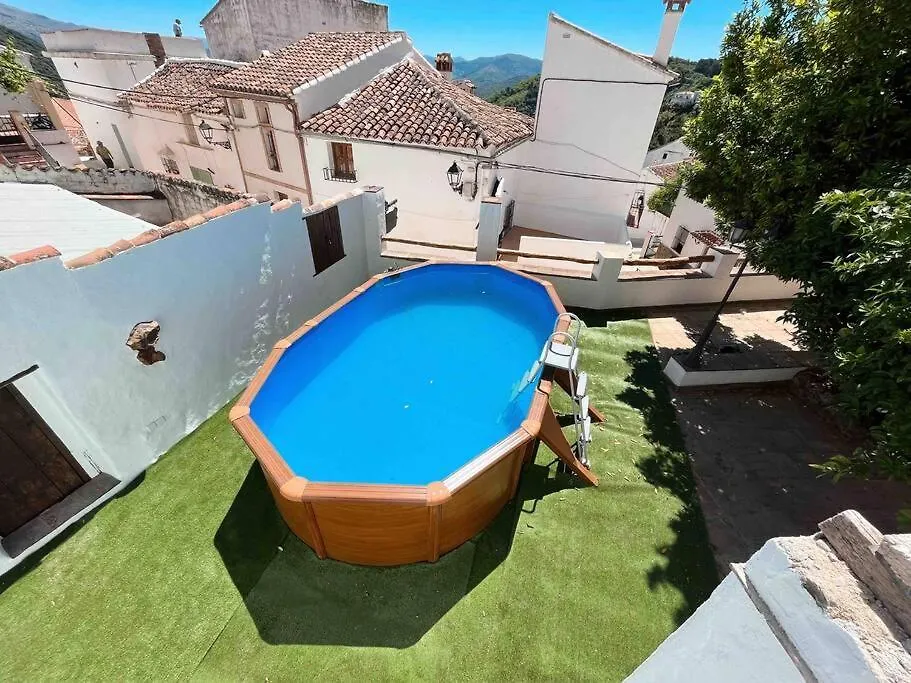 Сasa de vacaciones La Palmera. Casa Rural Con Piscina Privada. Benadalid