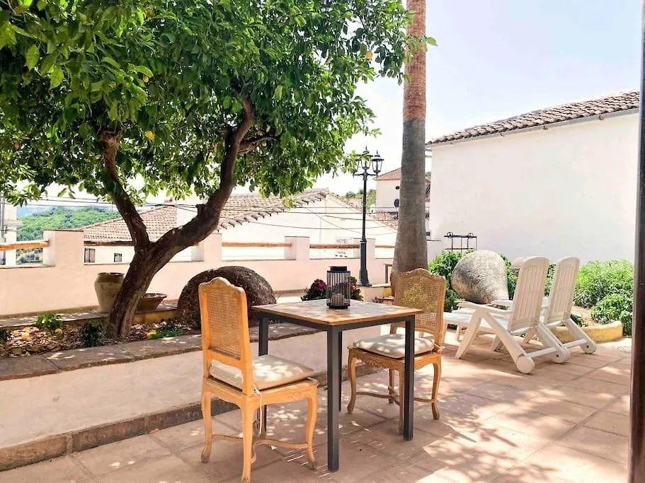 La Palmera. Casa Rural Con Piscina Privada. Benadalid 0*,